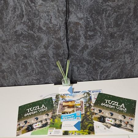 דירות טוזלה Apartman De Luxe מראה חיצוני תמונה