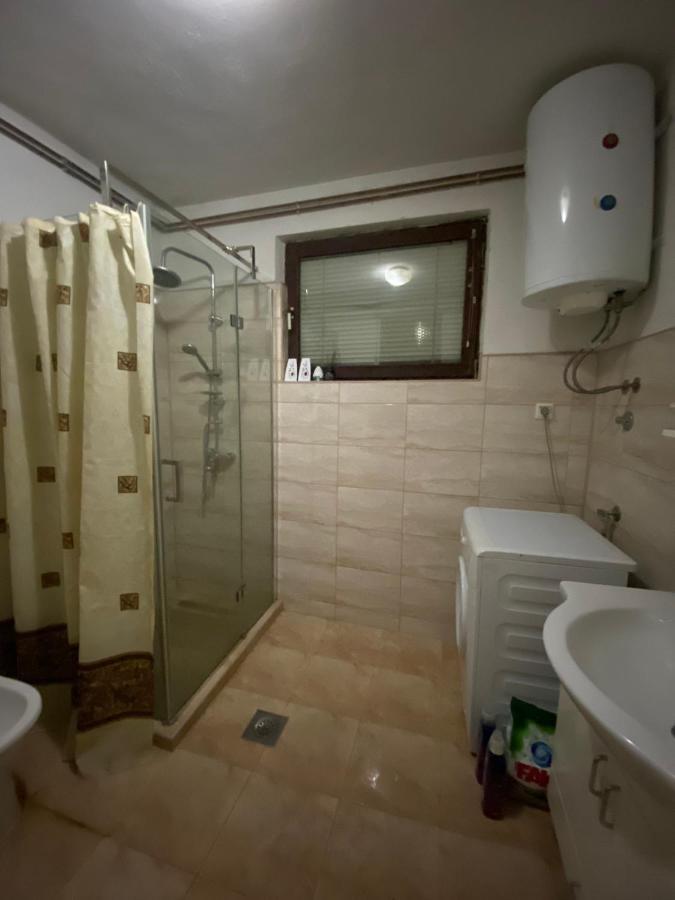 דירות טוזלה Apartman De Luxe מראה חיצוני תמונה